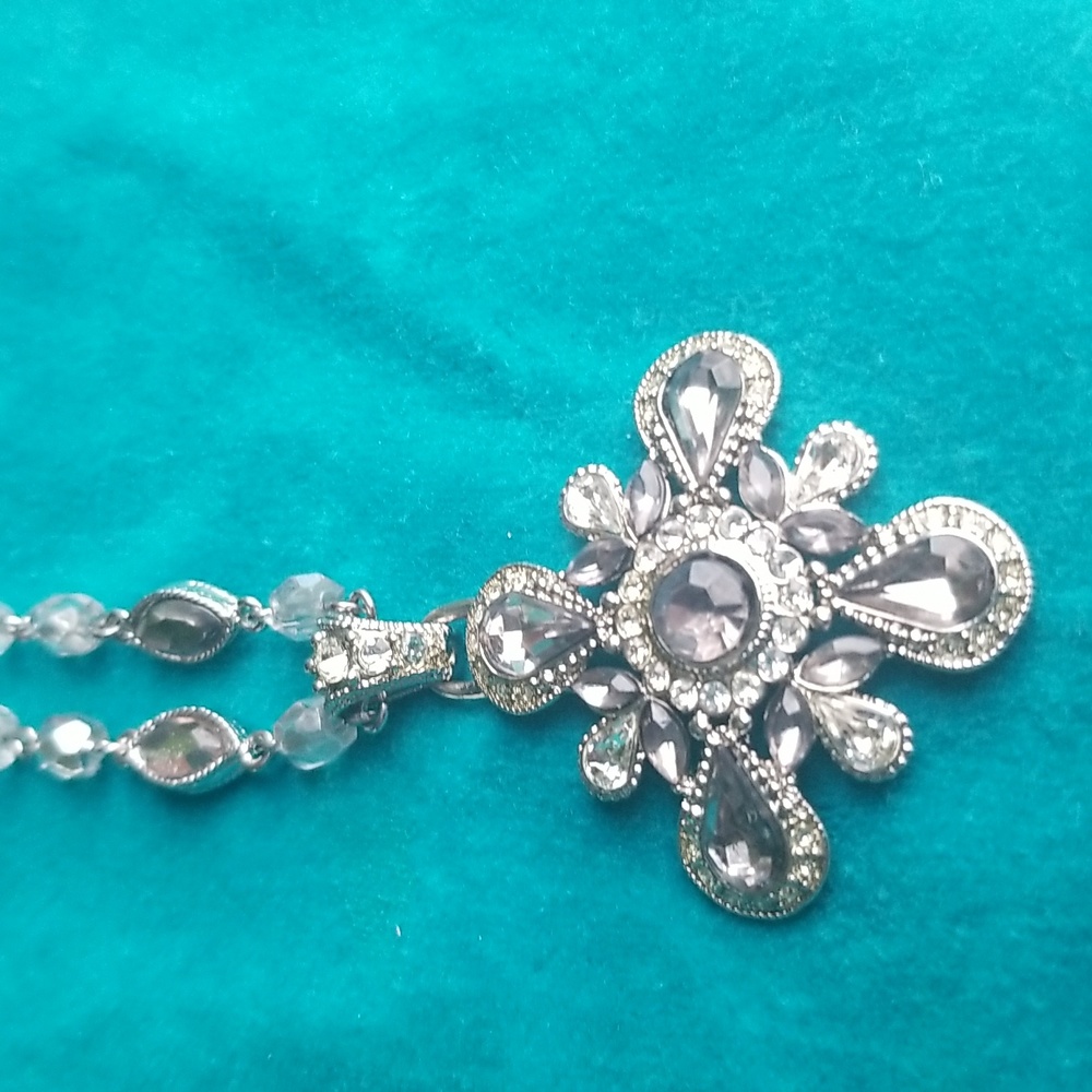 🌼6/$25 Vintage Rhinestone and Glass Bead Necklace